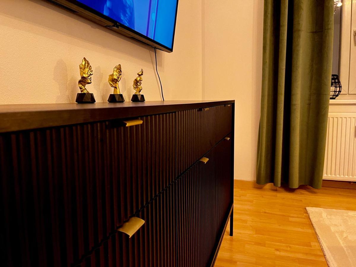 Comfy & Warm City Apartment - Self Check-In Graz Exteriör bild